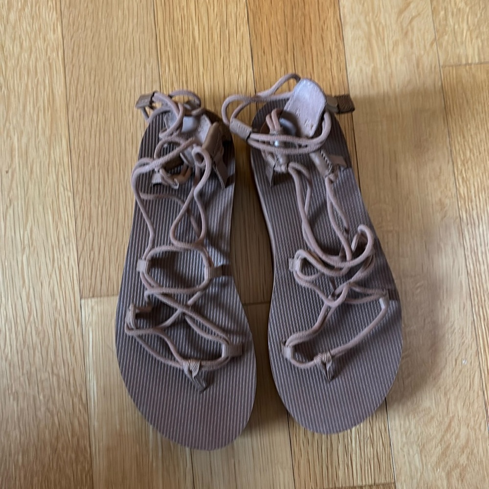 Women’s Teva Midform Infinity Sz. 7